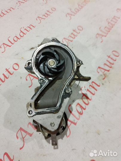 Помпа Ford Focus 2 1.6 2011