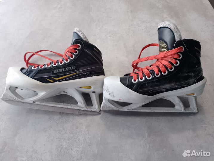 Хоккейные коньки вратаря