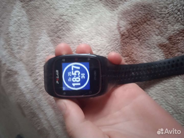 Часы Polar m430