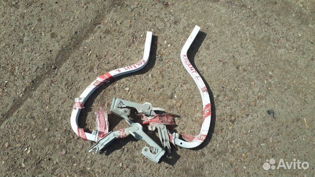 Петля крышки багажника задняя левая Chevrolet