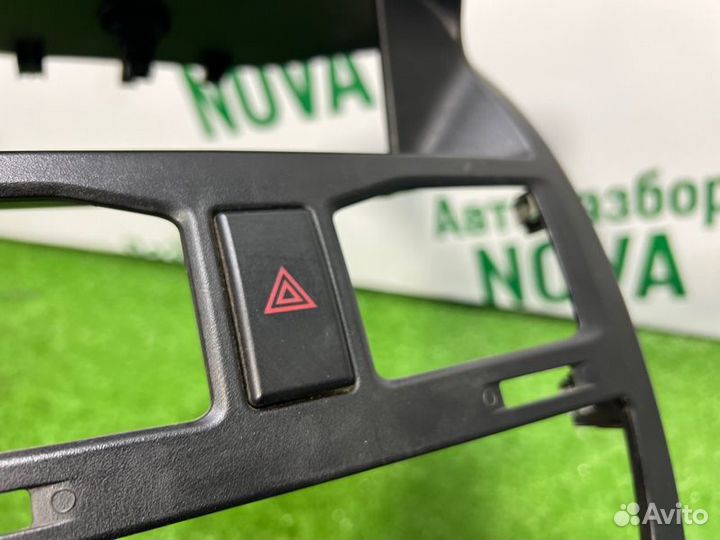 Накладка консоли LADA Kalina 2 1.6 2014