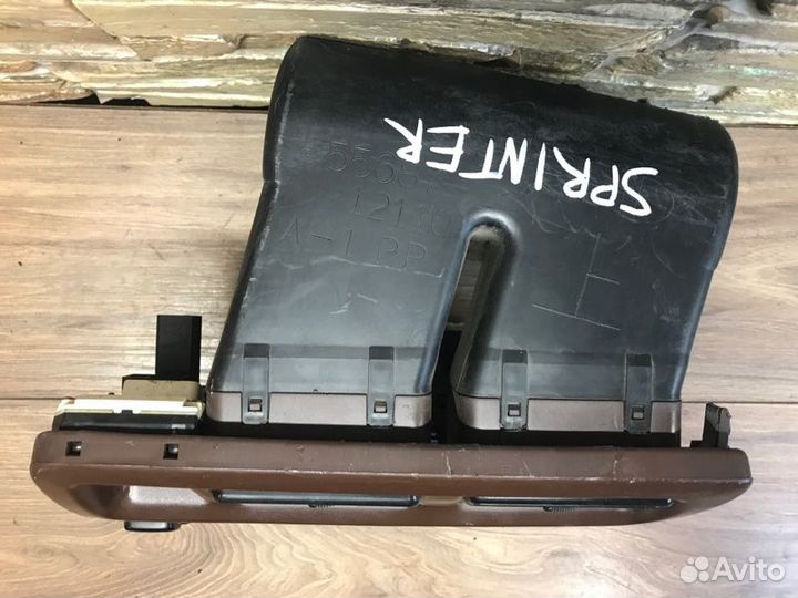 Накладка на торпедо Toyota Sprinter AE100