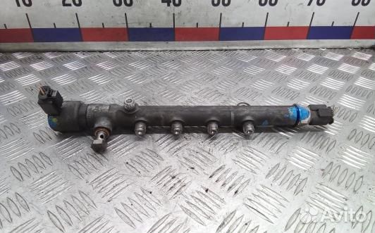 Топливная рампа mercedes benz vito W639 (2RT14BB01)