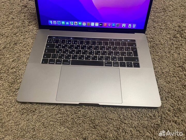 Macbook Pro 15 touch bar