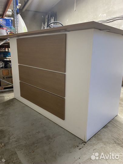 Стойка для администратора бу