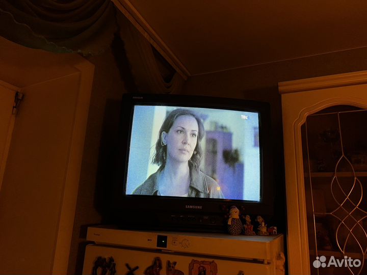 Телевизор samsung
