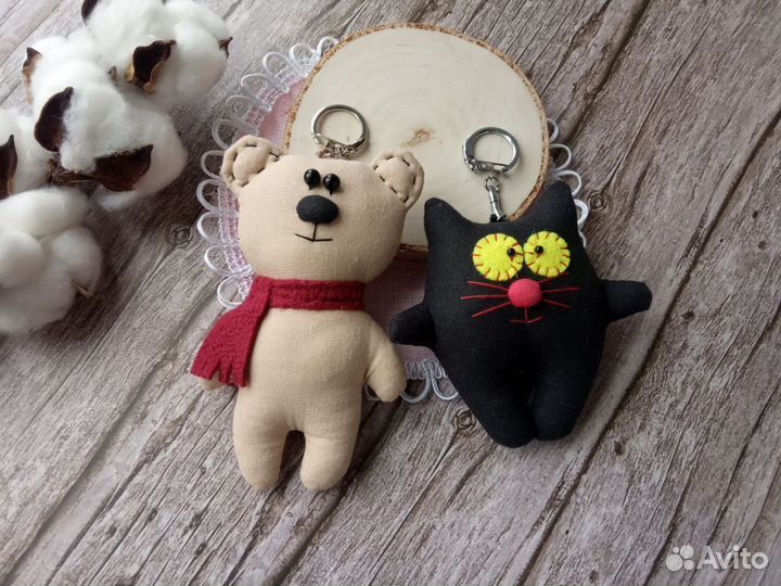 Брелки ручная авторская работа