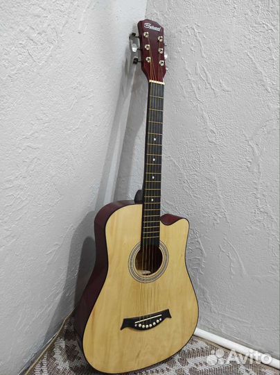 Гитара акустическая