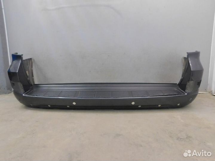Бампер задний Toyota Land Cruiser