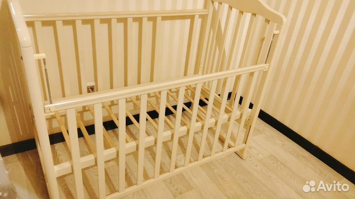 Кроватка для новорожденных