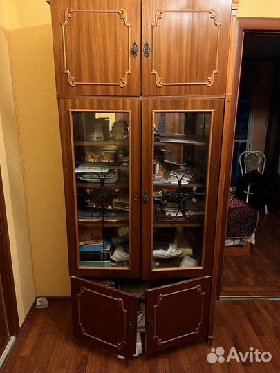 Шкаф сервант