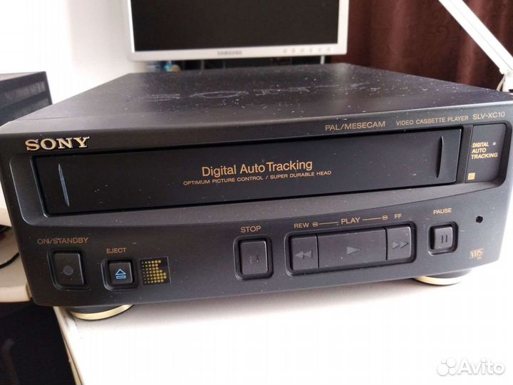 Видеомагнитофон