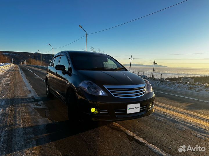 Nissan Tiida 1.5 AT, 2005, 270 000 км