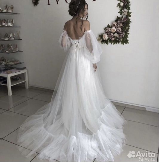 Свадебное платье