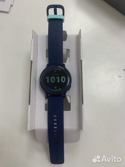 Garmin vivoactive 5 Cpt. Blue/Blue Metallic