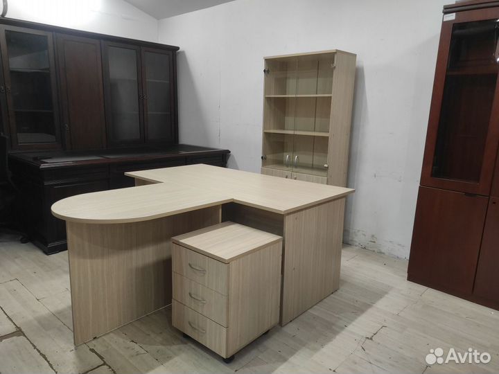 Кабинет руководителя (4 предмета).Лидер. Новый