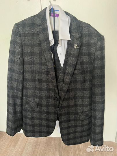 Мужской костюм