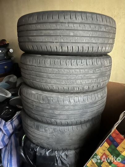 Летние шины 215/60 r17