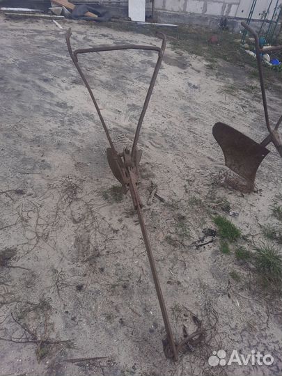 Конный плуг