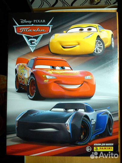 Наклейки и альбомы Panini