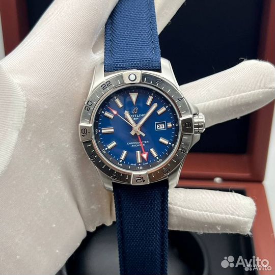 Breitling blue steel часы