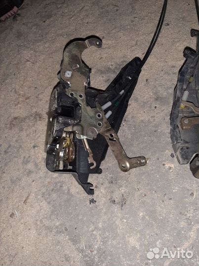 Замок двери на Джили мк,Geely MK