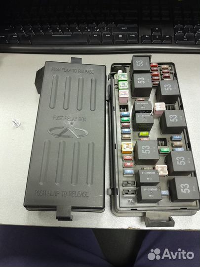 Блок Vortex Estina предохранителей