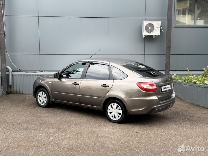 LADA Granta 1.6 МТ, 2019, 80 000 км