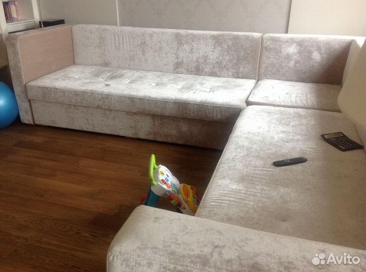 Диван угловой