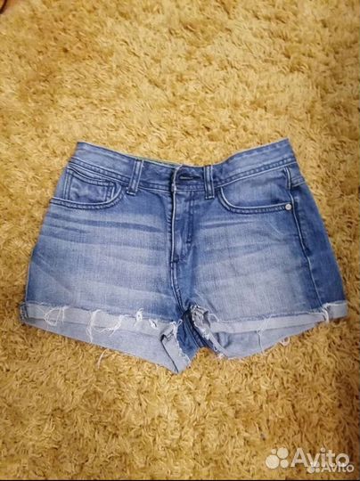 Джинсовые шорты
