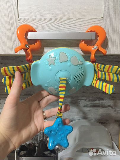 Игрушка музыкальная развивающая в машину в коляску