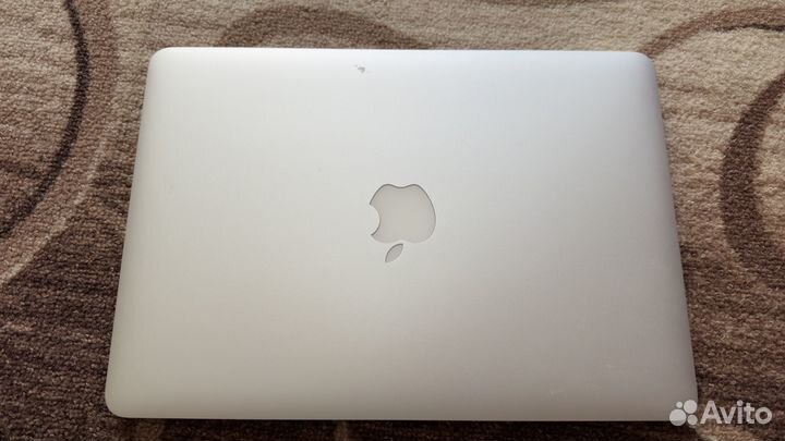 MacBook Pro 13 2015 late 8/256