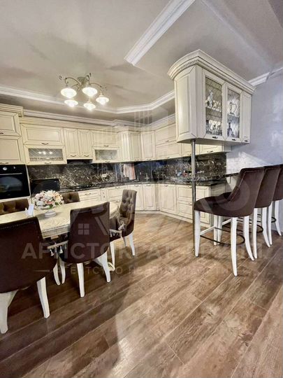 2-к. квартира, 85 м², 5/7 эт.