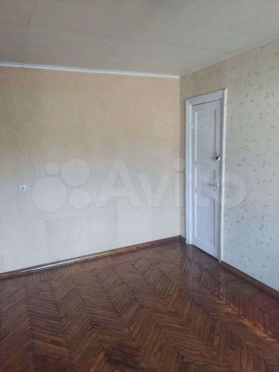 3-к. квартира, 57 м², 2/4 эт.