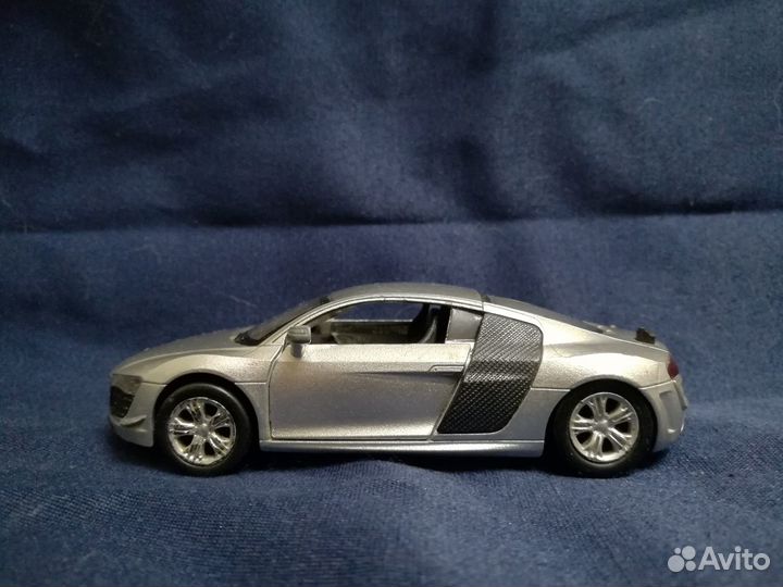 Игрушечная модель Audi R8 GT