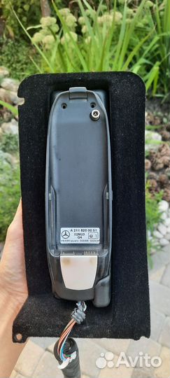 Телефон в мерседес-бенс 211