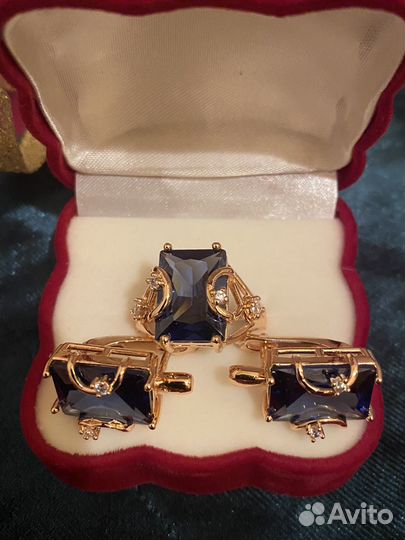 Кольцо и серьги