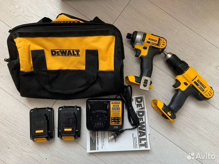 Набор инструмента Dewalt dck240c2