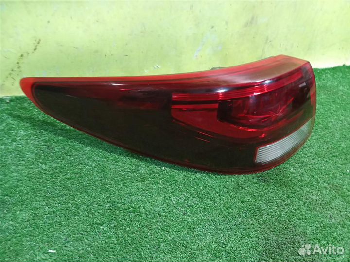 Фонарь задний наружный левый Kia RIO X-Line 2020