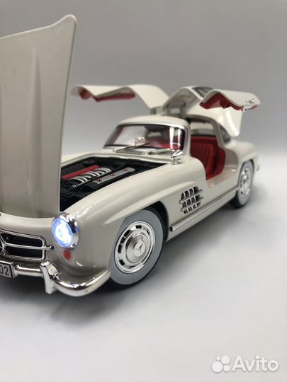 Модель автомобиля Mercedes 300SL 1954 1:24 мерс