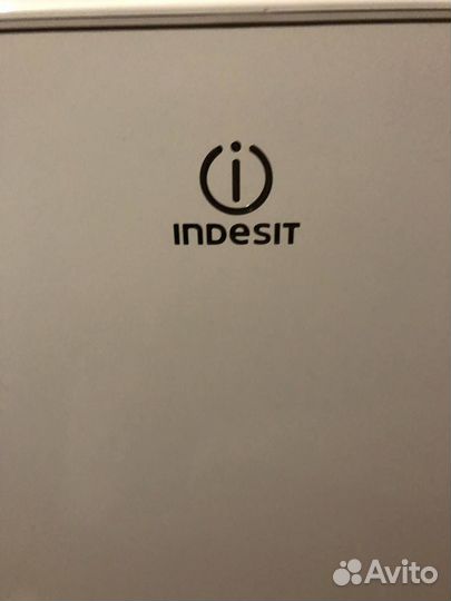 Морозильник Indesit MFZ 10