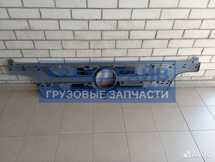 Решетка радиатора Мерседес Атего