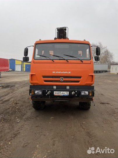 Водитель на Фискар лесовоз Камаз