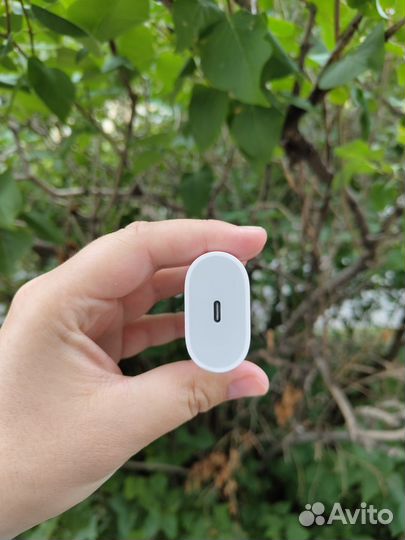 Сетевое зарядное устройство Apple 20 Вт