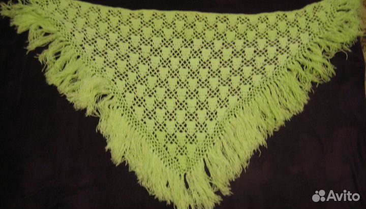 Платок косынка ажурной вязки 150х110х110