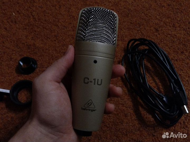 Behringer C-1U