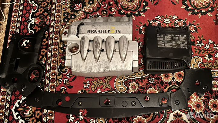 Декоративный пластик renault моторного отсека