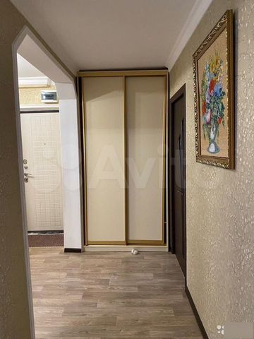 2-к. квартира, 76 м², 2/9 эт.