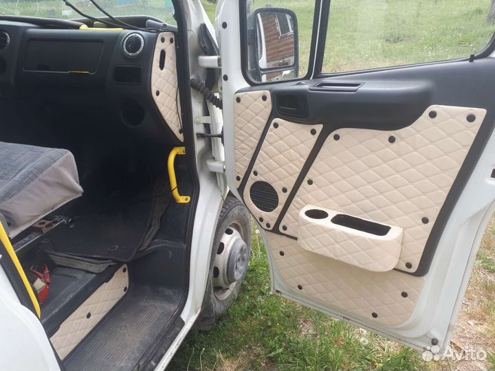 Дверные карты на газель next