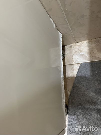 Тумба с зеркалом в ванную комнату